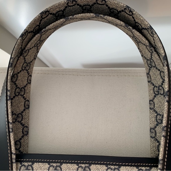 Gucci Web Loop GG Coated Canvas Tote, Made in Italy.  Dust bag included. - Picture 3 of 16